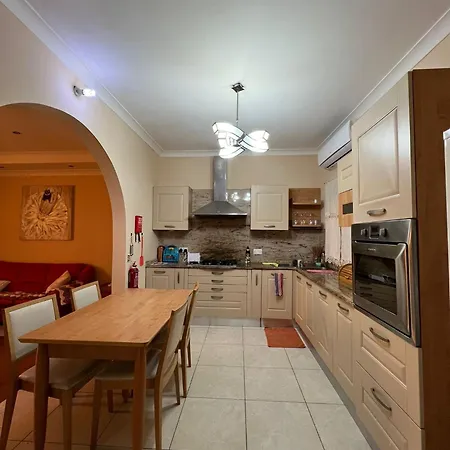 شقة Serene Haven With Three Spacious Bedrooms *