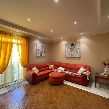 شقة Serene Haven With Three Spacious Bedrooms مرسلوك
