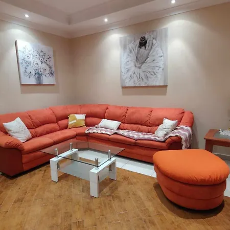 Serene Haven With Three Spacious Bedrooms * مرسلوك