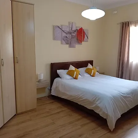 Serene Haven With Three Spacious Bedrooms * مرسلوك